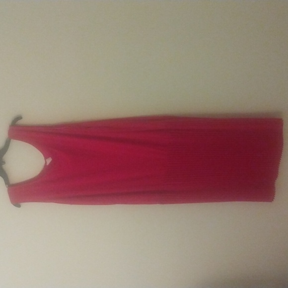 Size 22W Red lace dress. 2 separate pieces. Take a look... - Picture 5 of 13